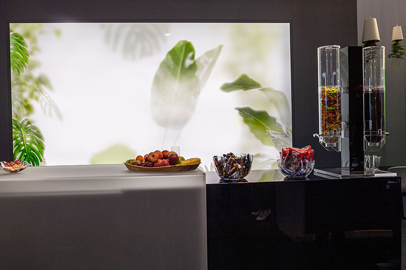 PLEXIGLAS-LED-Backlighting-EuroShop2020-0144-v2_(1) PLEXIGLAS-LED-Backlighting-EuroShop2020-0144-v2_(1)